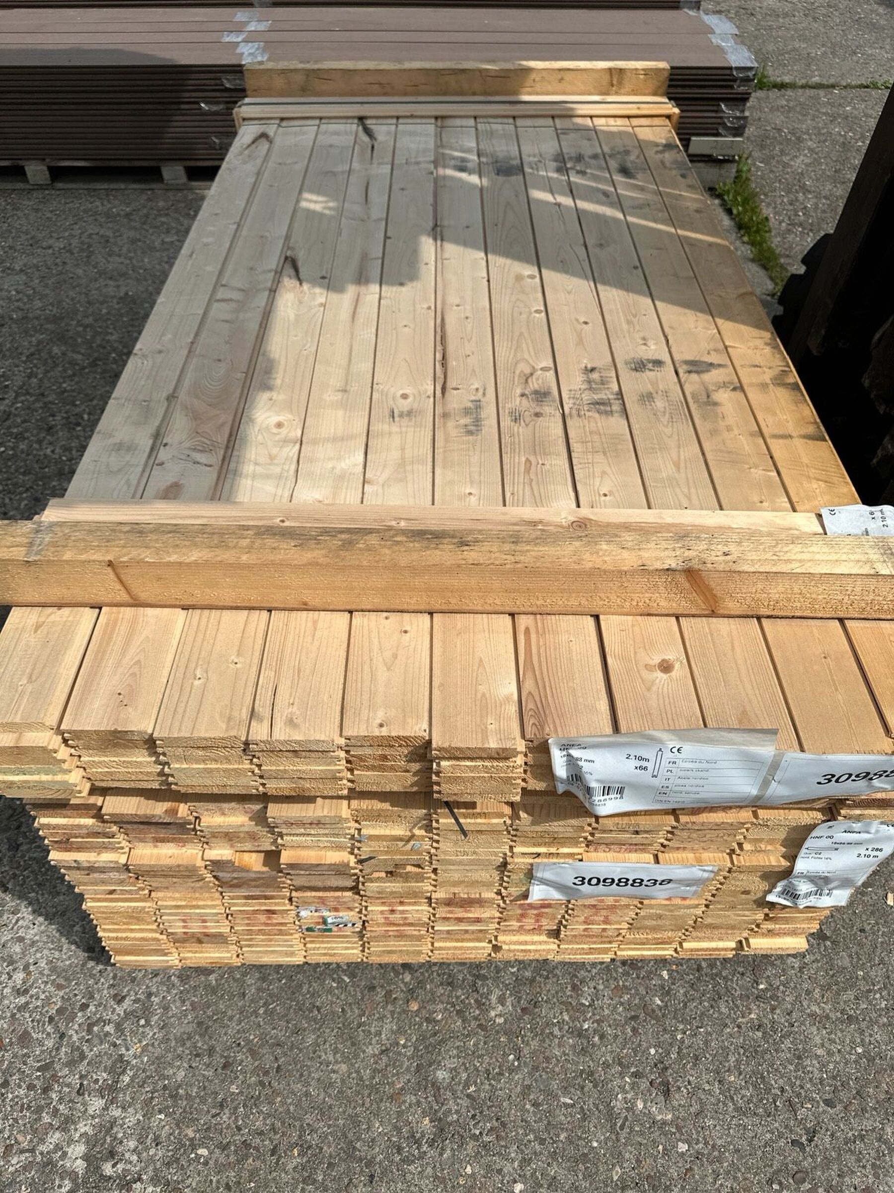 35 m² Nordische Fichte Profilholz Nut+Feder, 18x96x2100 mm