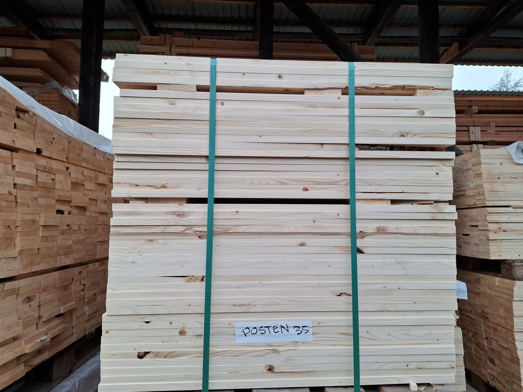 45,61 m² Fichte Holzbretter Glattkantbretter, 18x96x880 mm