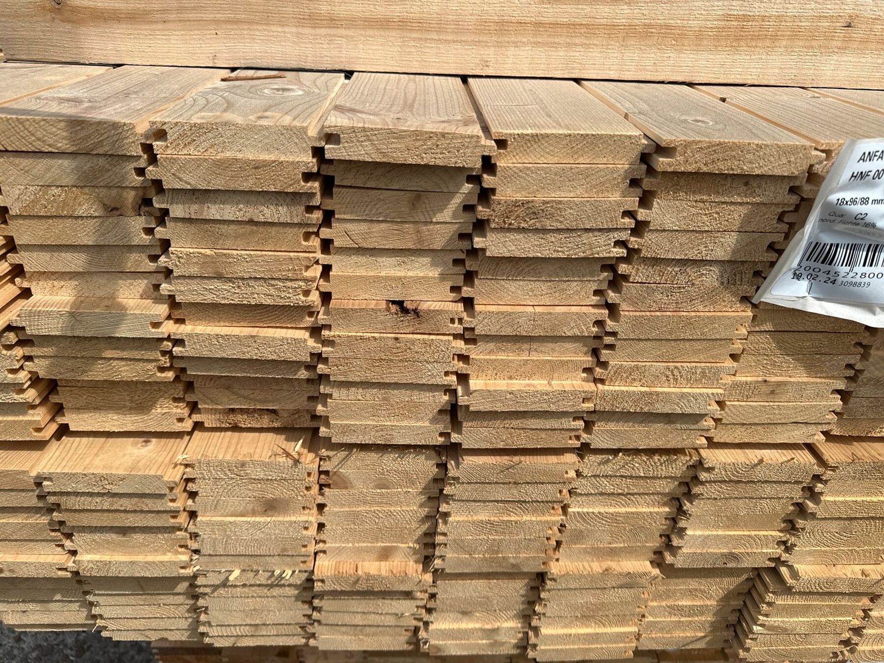 53 m² Fichte Profilholz Nut + Feder, 18x96x2400 mm