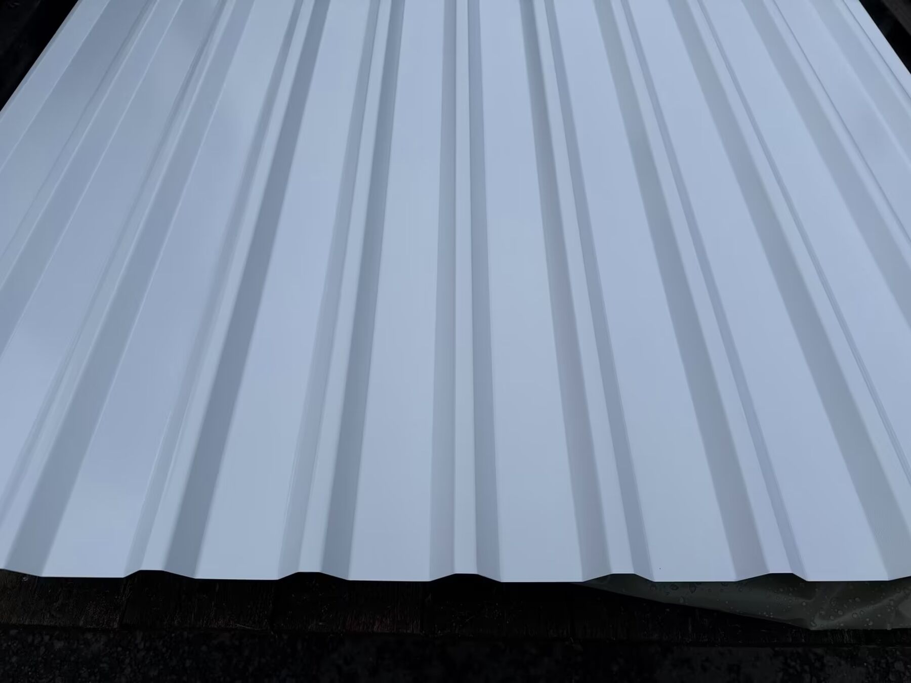 Sonderposten Trapezbleche 3,00 m Profil 18/1060, 0.50 mm Stärke, Grauweiß 9002