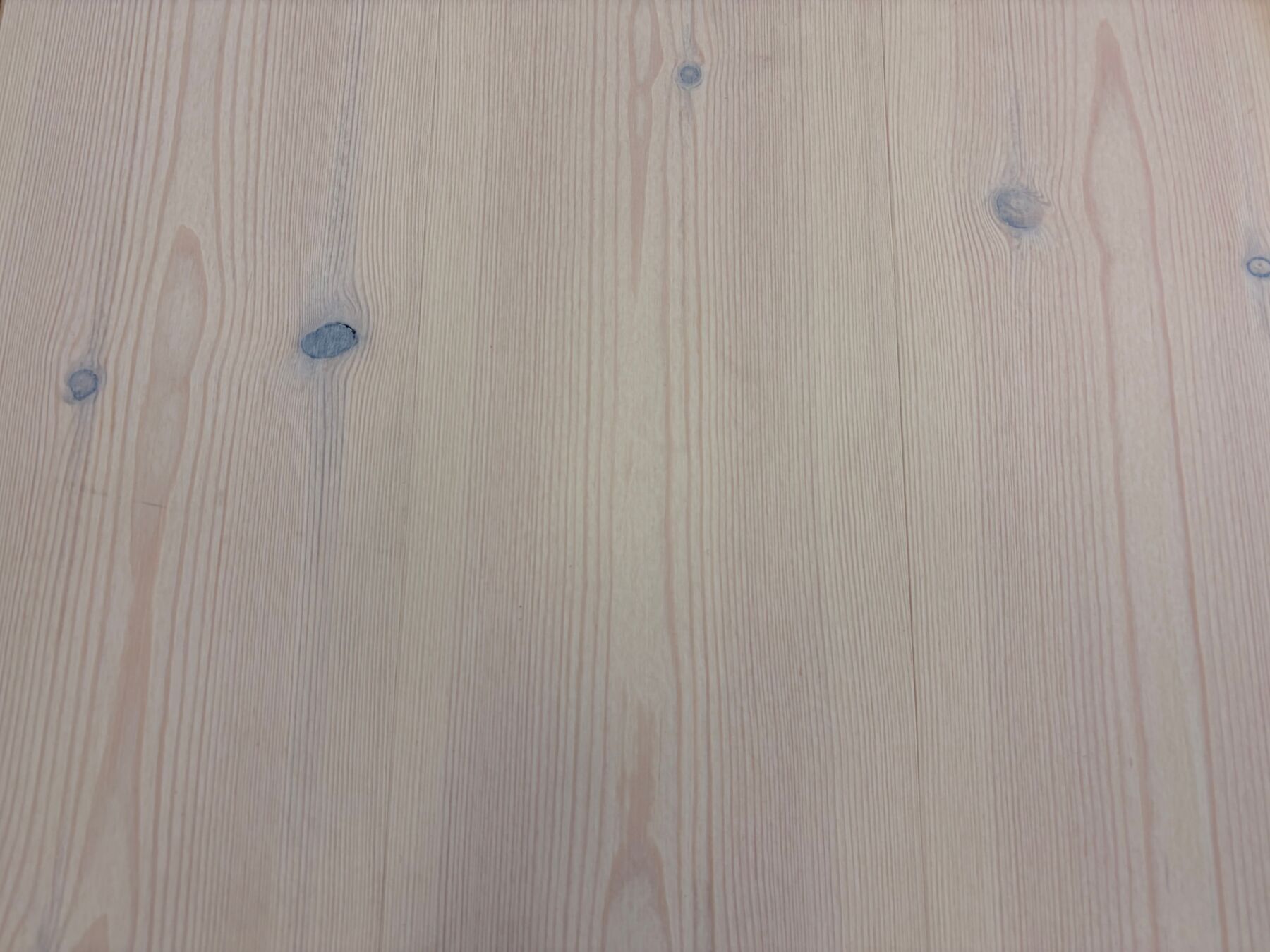 Holzboden, Holzplatte, Naturholz, Holzmaserung, leichte Narben