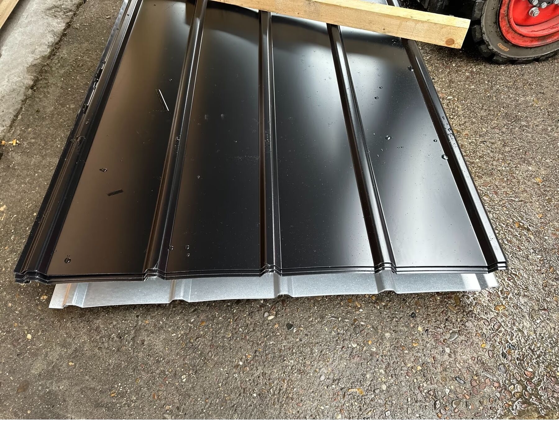 40 m² Trapezblech Sonderposten 300 cm Schwarz DP 20/220