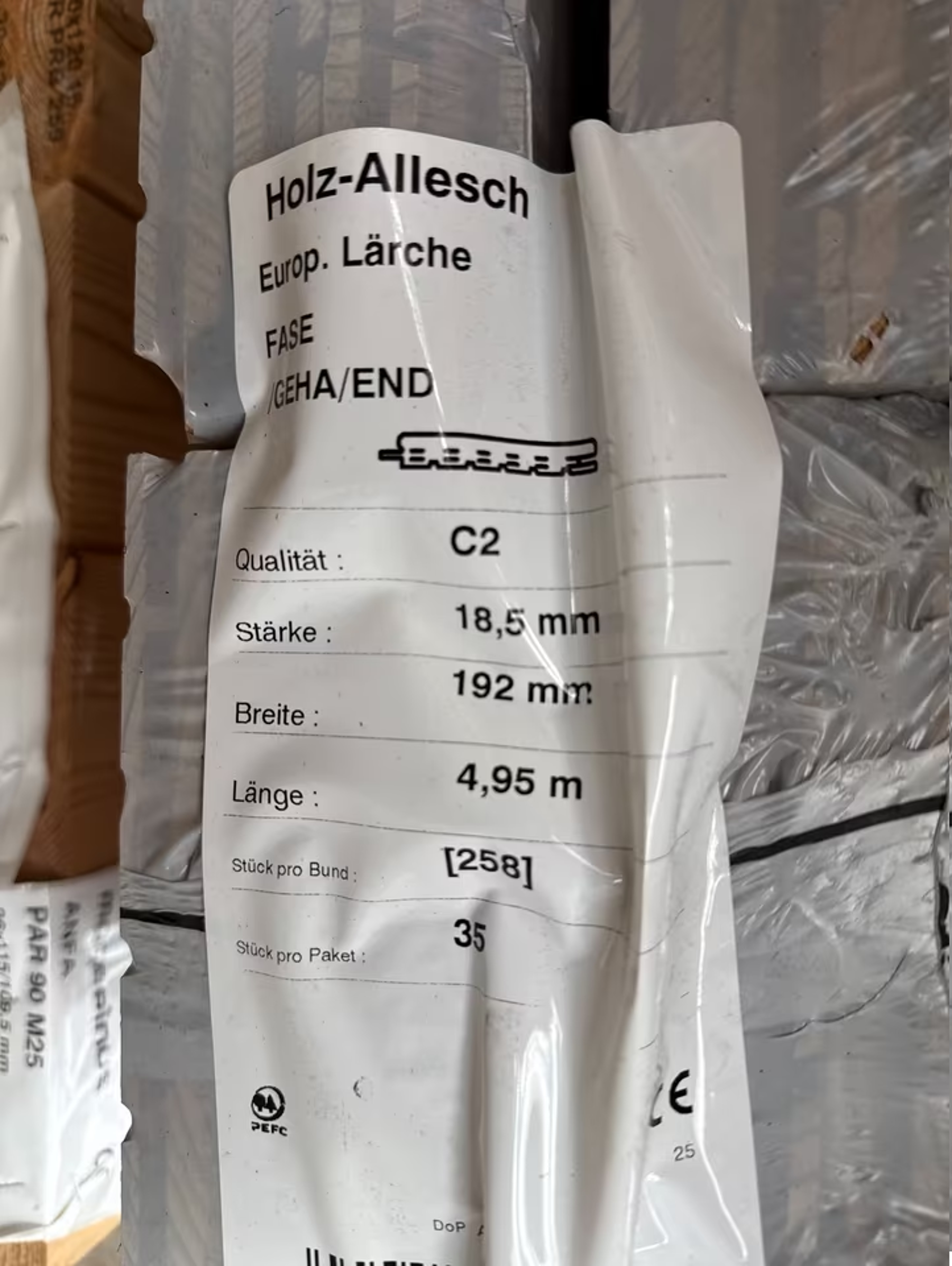 33,26 m² Lärche Profilbretter 18,5x192x4950 mm