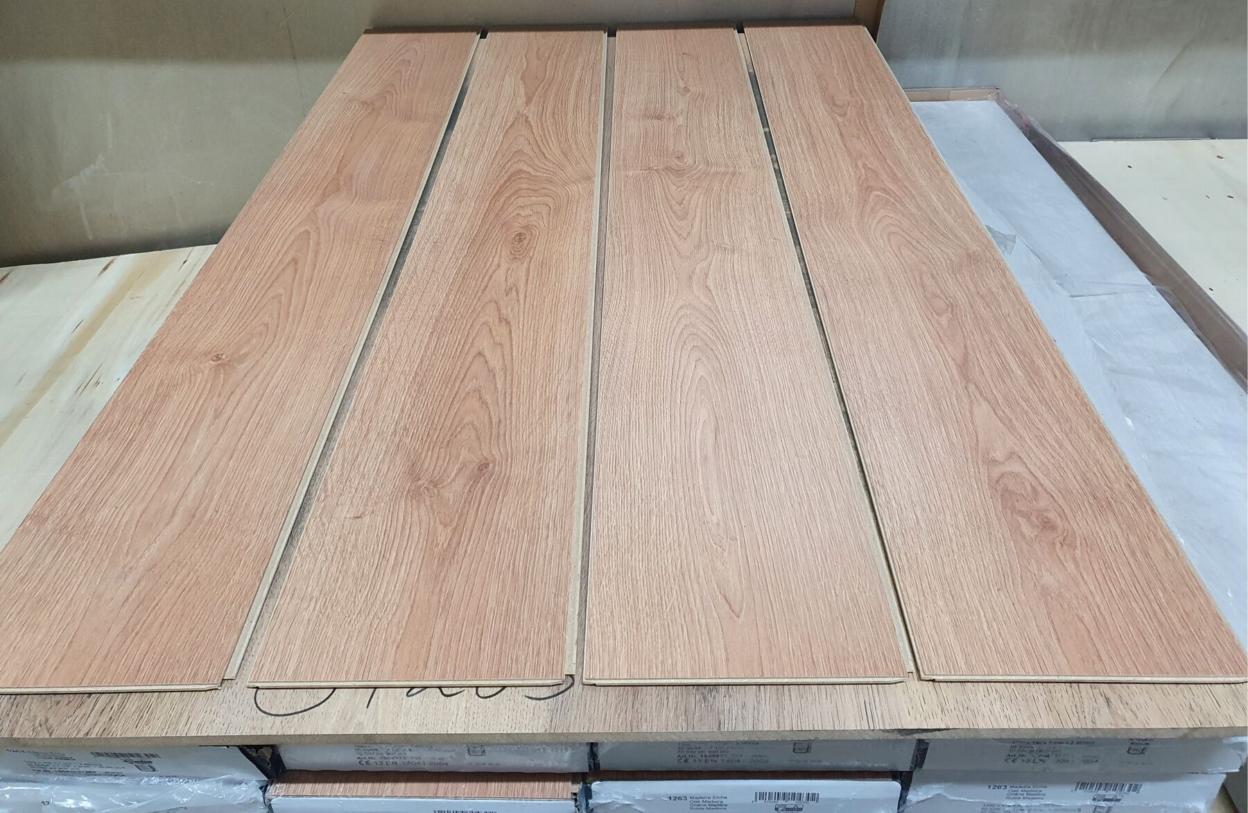 Laminatboden Klick Madeira Eiche Laminatboden Klick Madeira Eiche