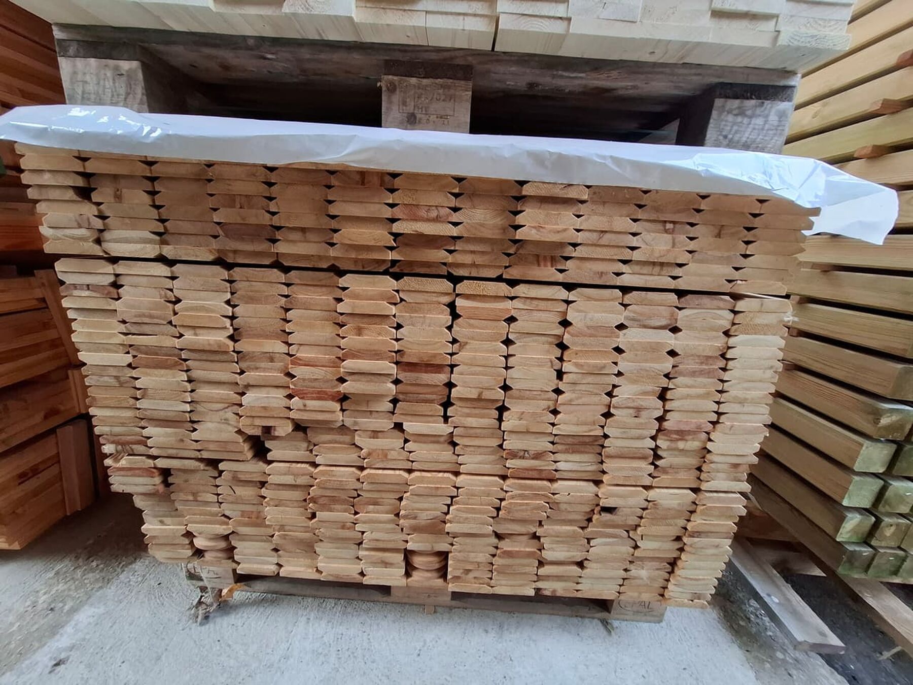 46,68 m² Fichte Holzbretter Glattkantbretter, 20x90x950 mm