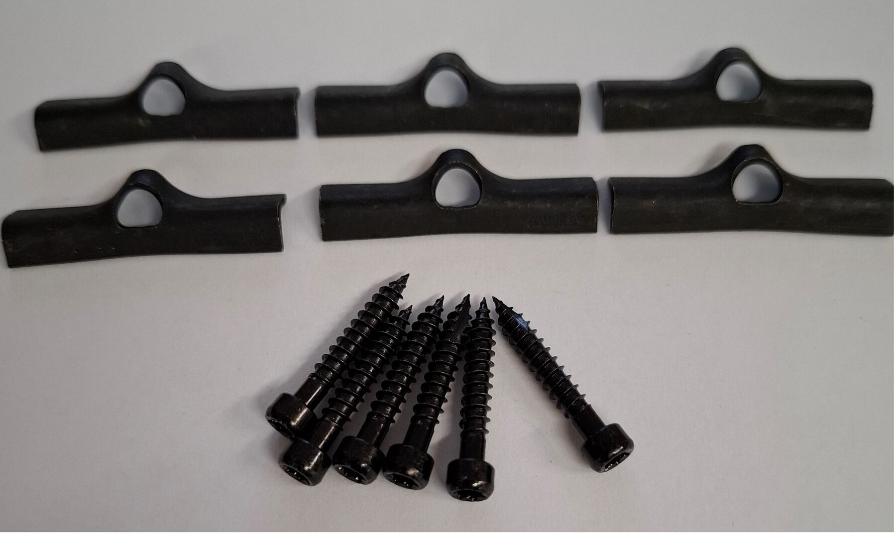 Startklammer für Terrassendiele