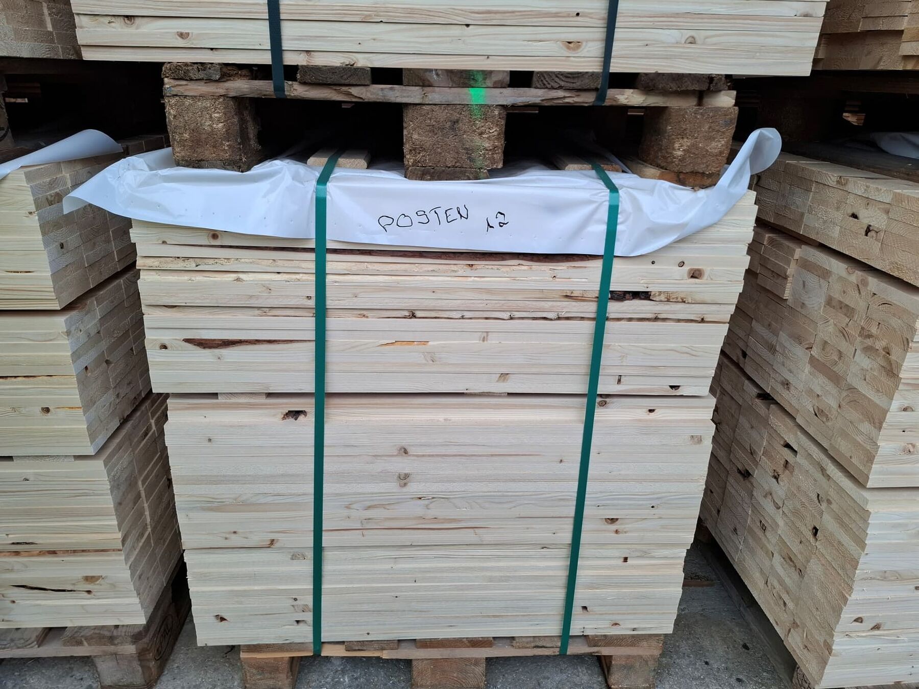 44,72 m² Fichte Holzbretter Glattkantbretter, 17x70x885 mm 