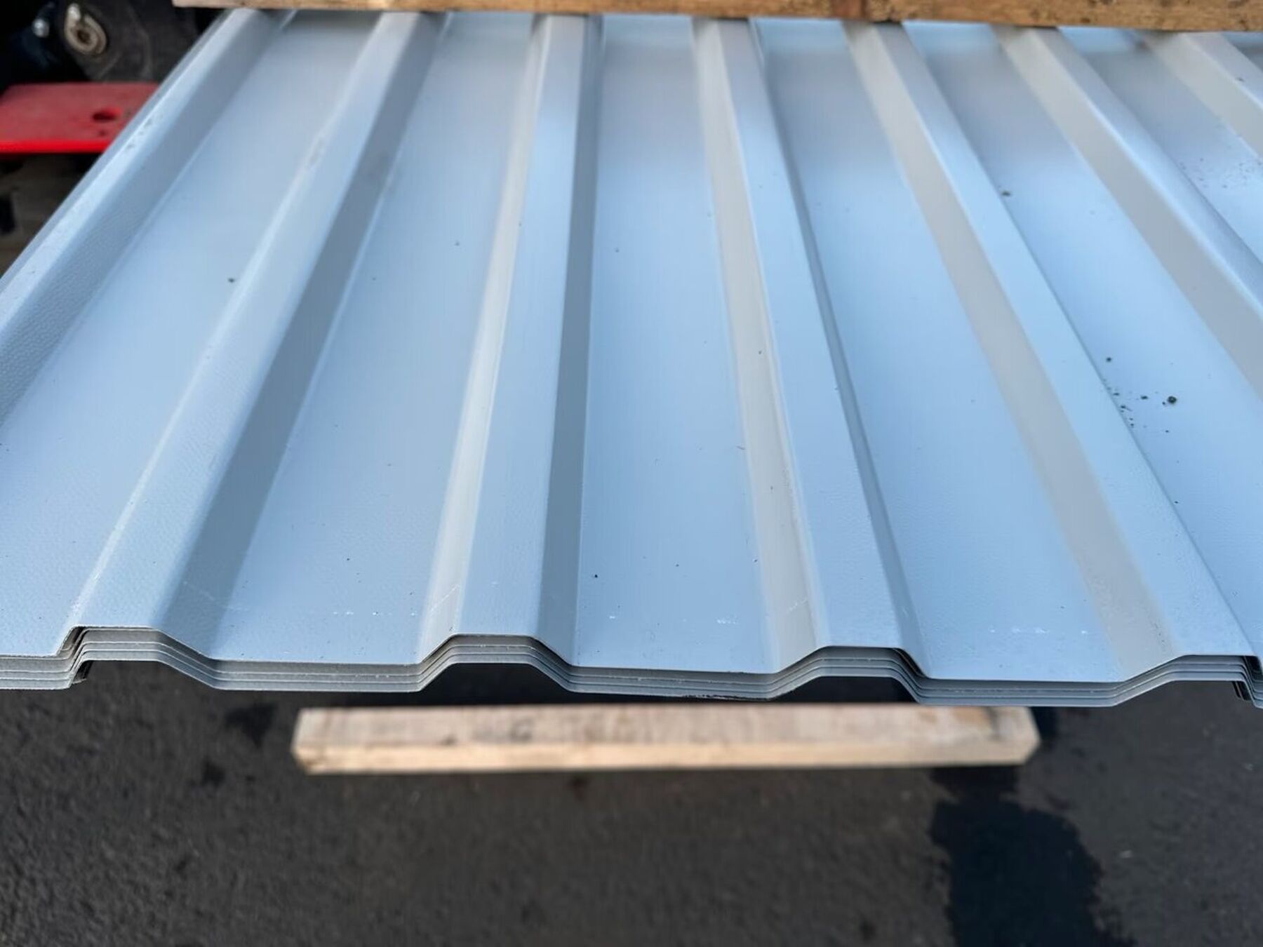 29,16 m² Trapezblech Sonderposten 300 cm Weiß DP 20-65