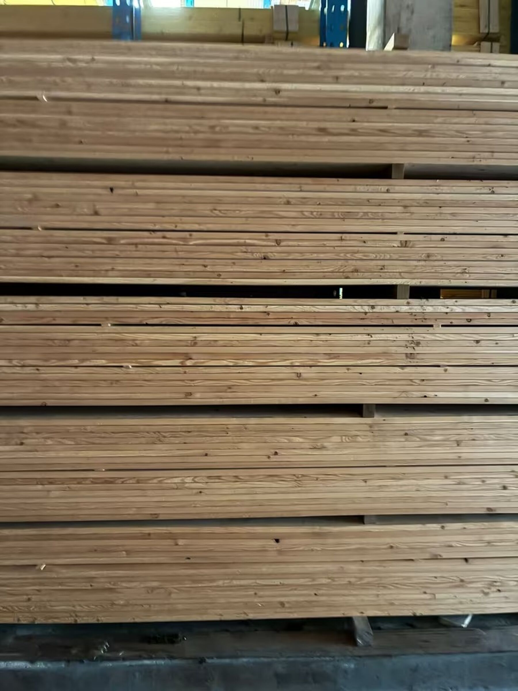 Holzlatten, Bauholz, Holzstapel, Holzware, Sägewerk