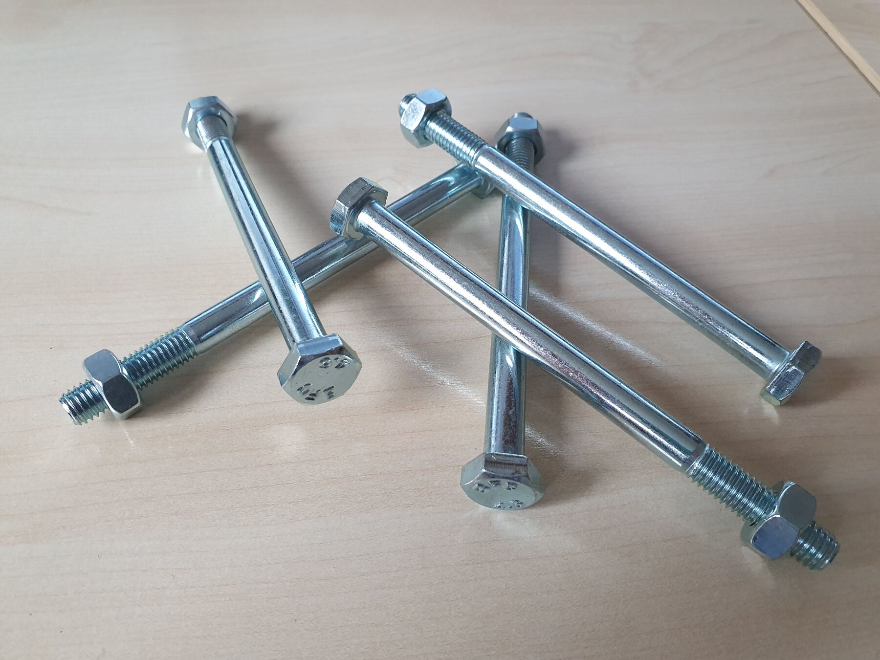 Maschinenschraube 10x90 mm