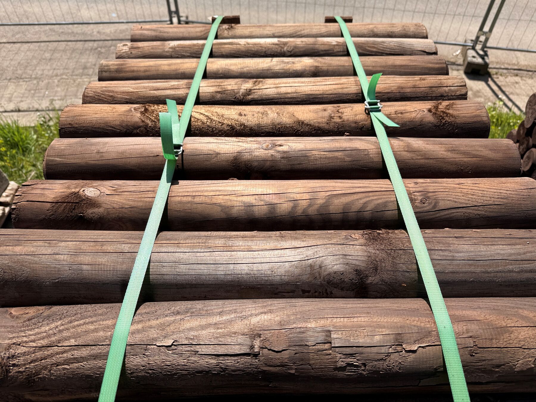 Palisaden Holzfpähle KDI Braun Ø 10cm 75 cm lang Holzbalken, Holzstämme, Bindeband, Holzstapel, Baustoffe