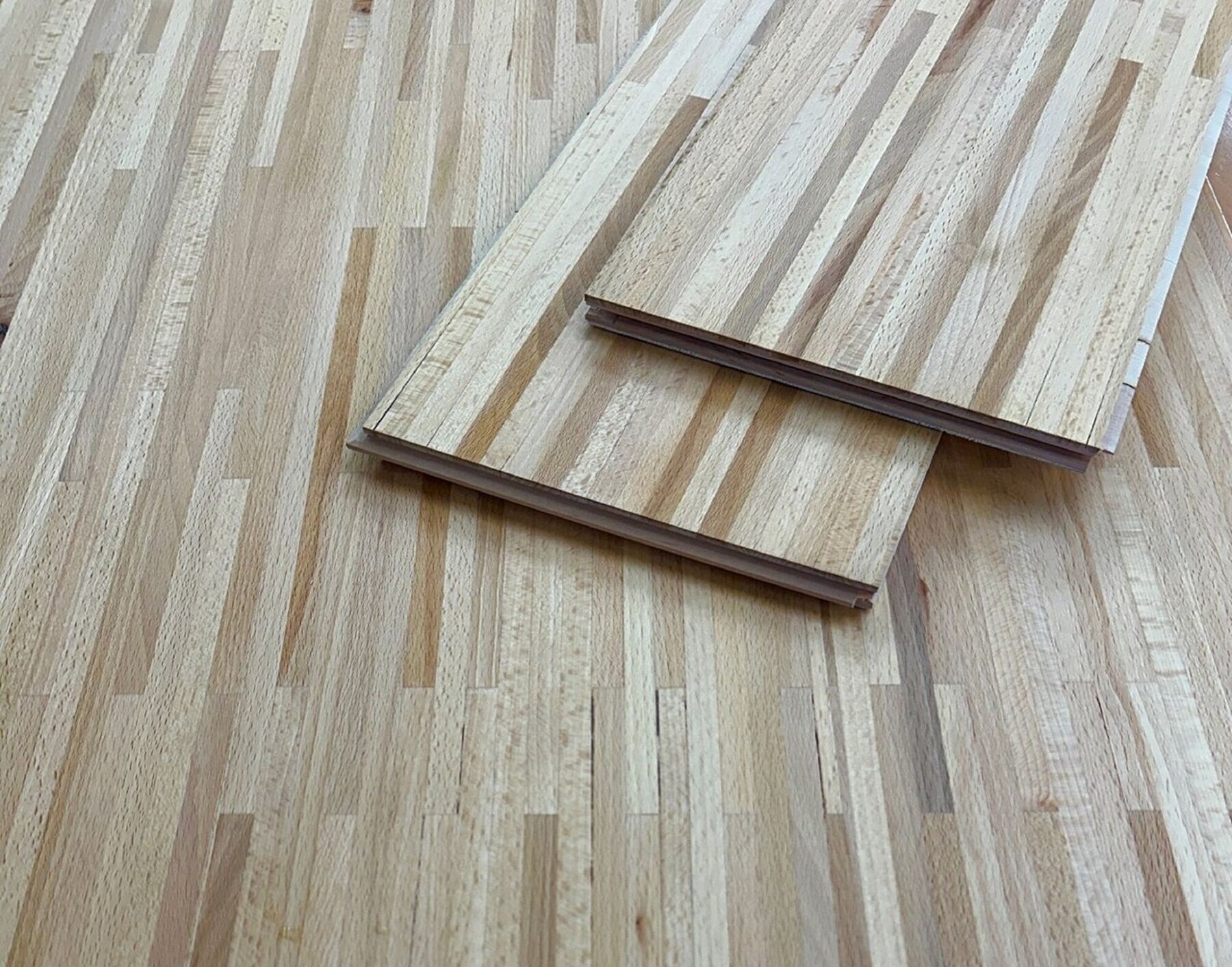 Parkett Buche Hochkant-Design Natur geölt, 2390 x 198 x 14 mm