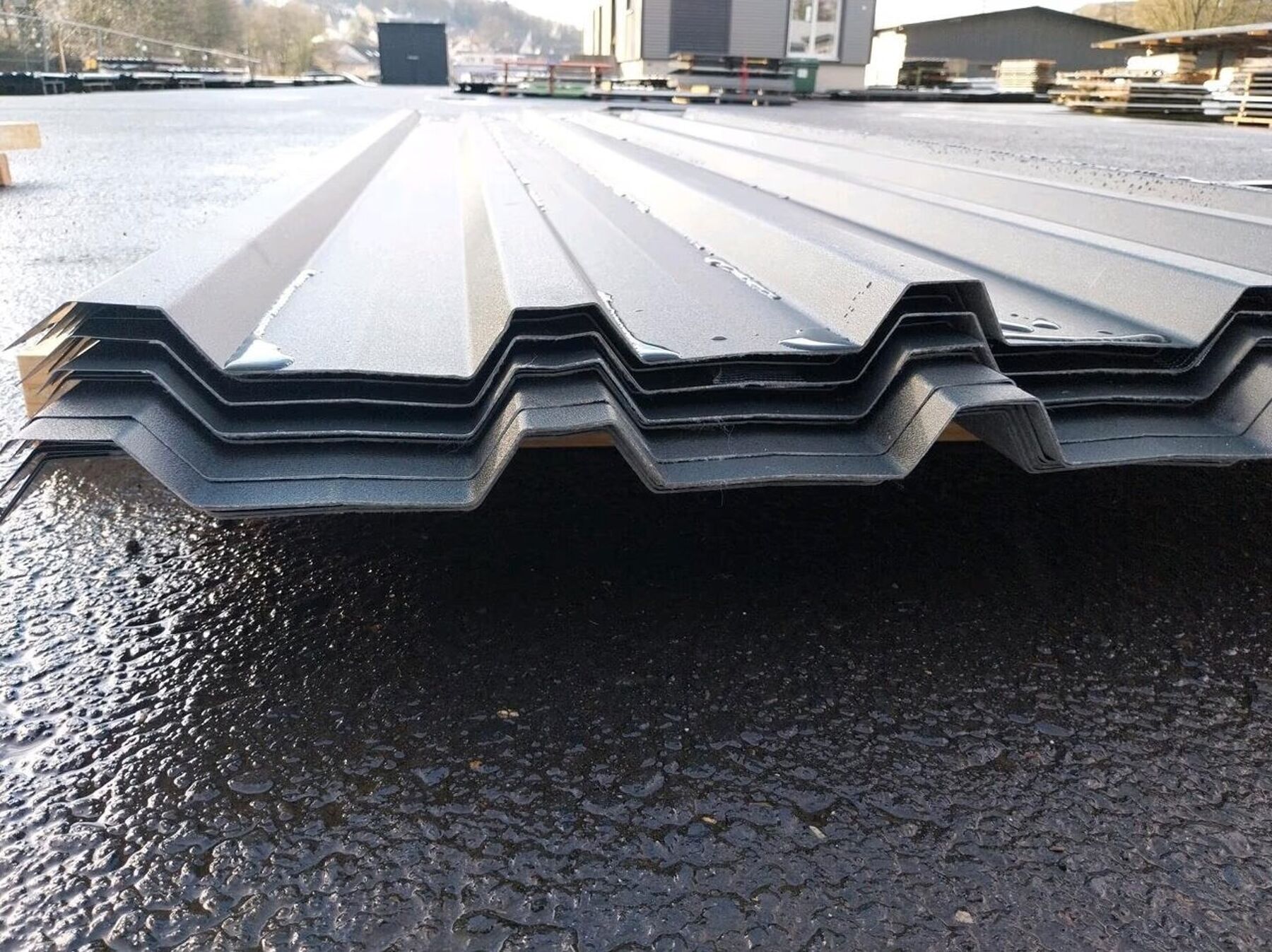 74,88 m² Trapezblech Sonderposten 300 cm Schwarz mit Vlies DP 35-200