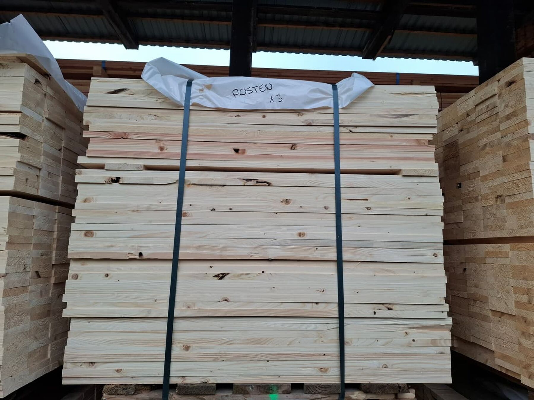 56,25 m² Fichte Holzbretter Glattkantbretter, 18x100x980 mm