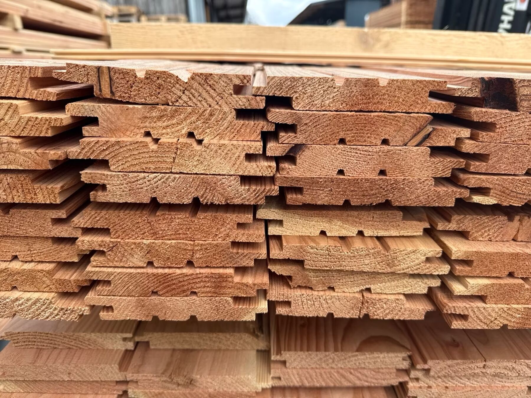 47,23 m² Lärche Profilholz, 21x144x4000 mm 