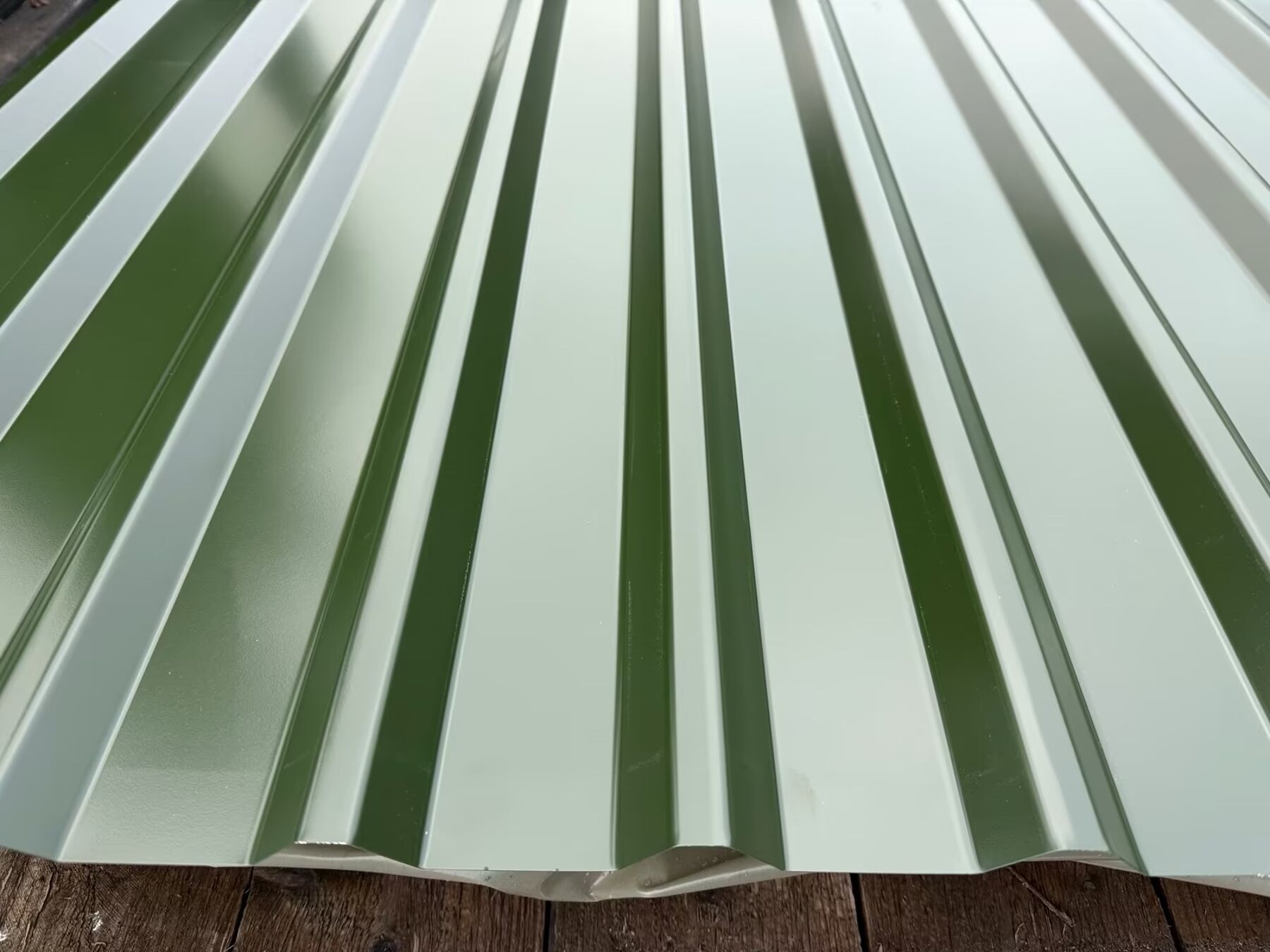 Sonderposten Trapezbleche 3,00 m Profil 18/1060, 0.50 mm Stärke, Chromoxidgrün 6020