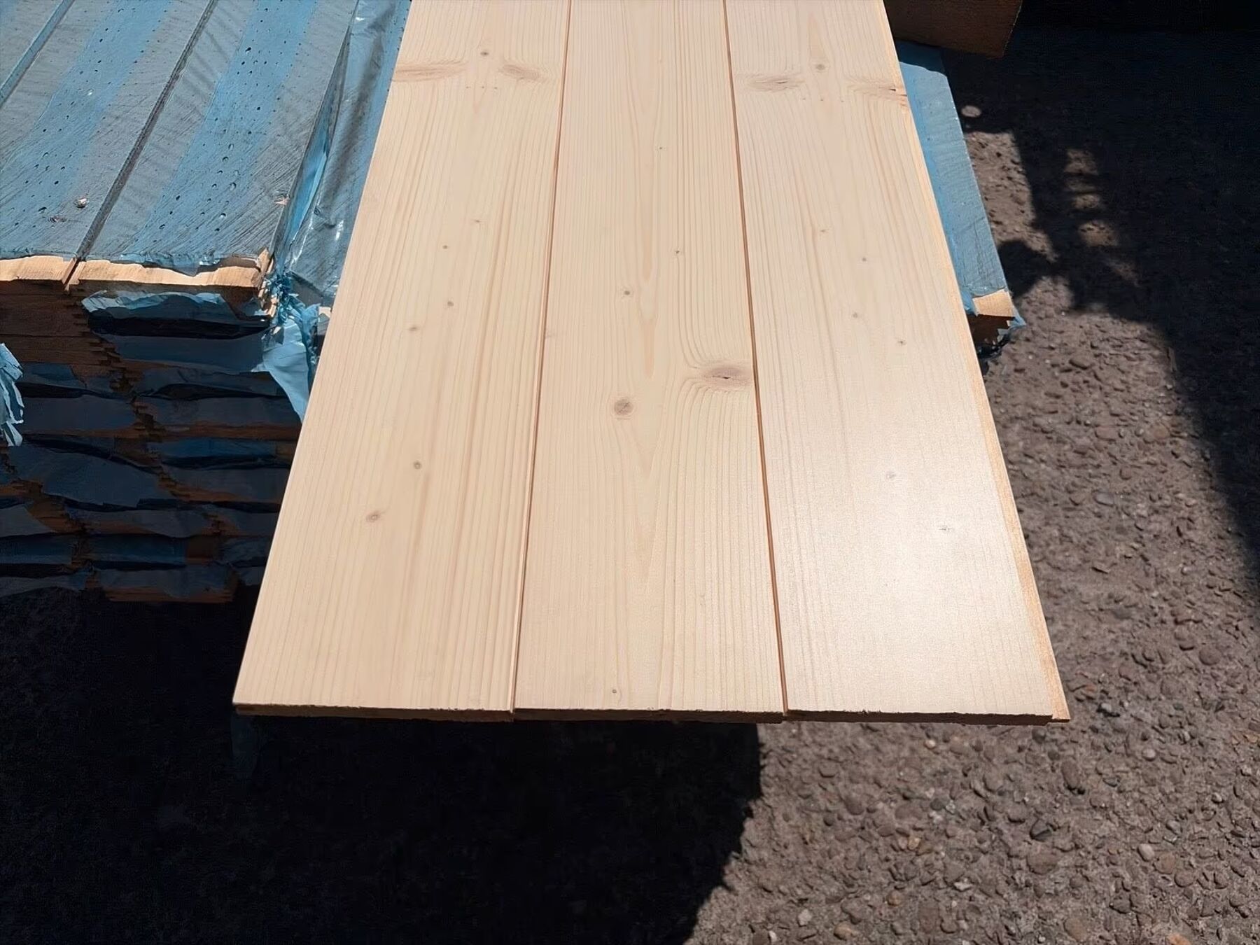 Holzbrett, Holzplanken, Holzlatten, Holzmaterial, Holzwert, Holzlatten, Fichte, Nadelholz, Bauholz, Holzbohlen
