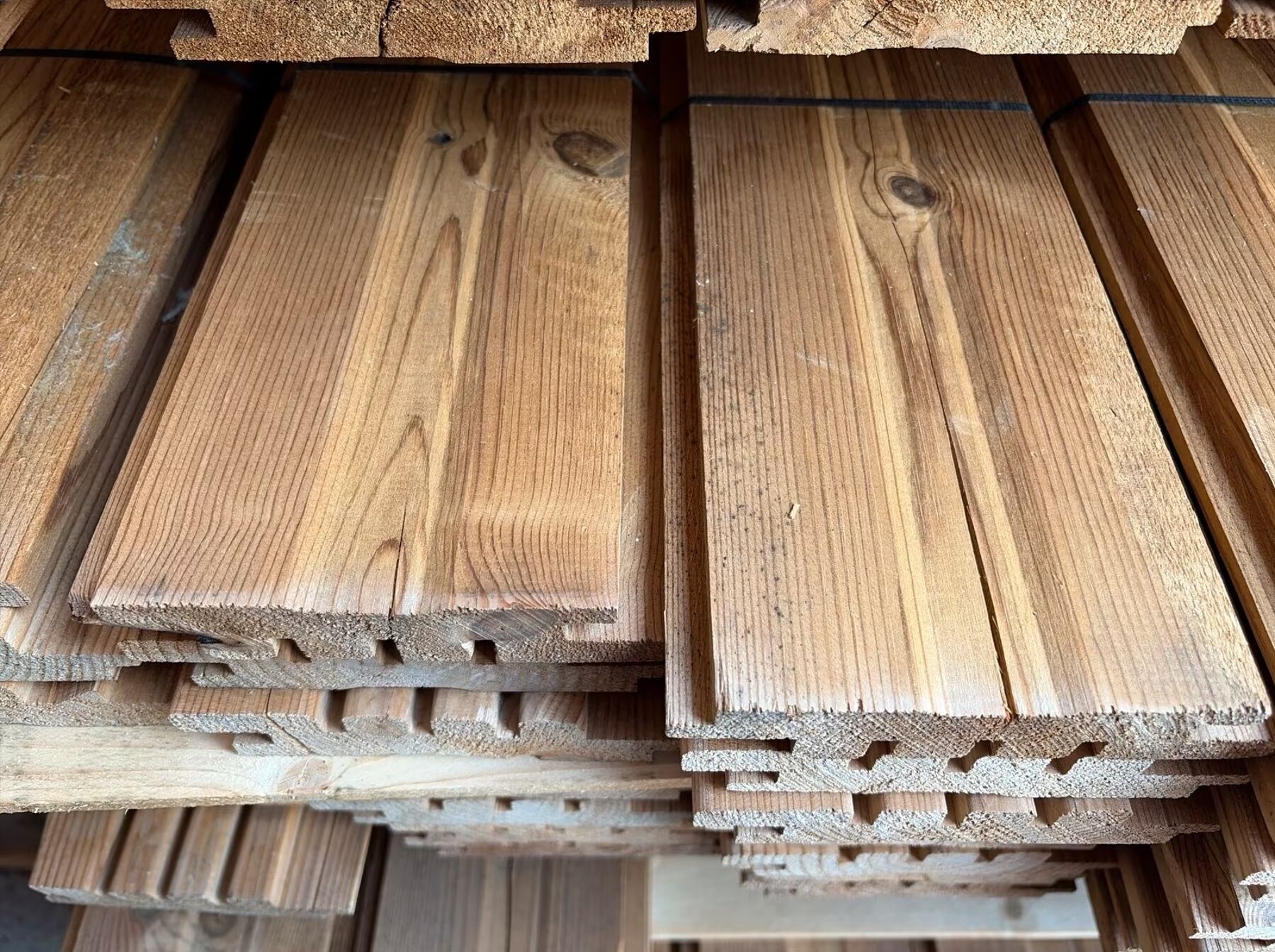 57,16 m² Thermo Kiefer Rhombusprofil 27x144x4200 mm 57,16 m² Thermo Kiefer Rhombusprofil 27x144x4200 mm