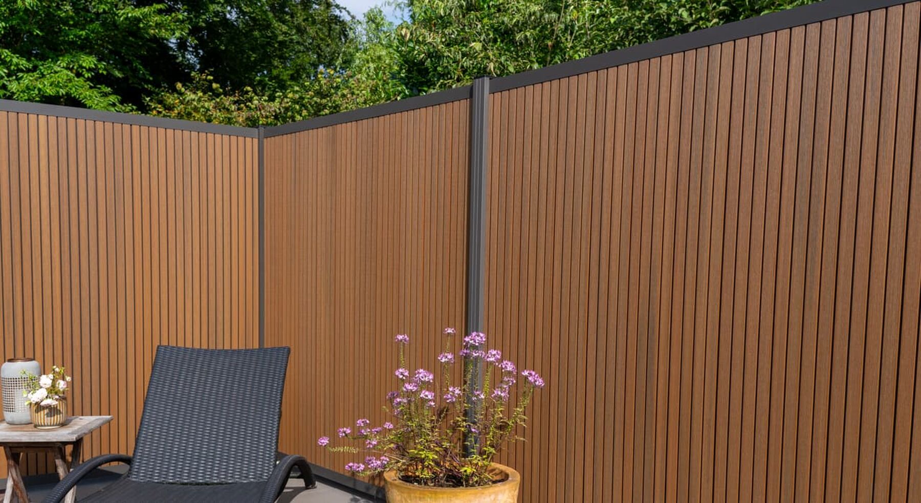 WPC Akustikzaun,  Shadowline Mahagoni 175 x 180 cm Vertikal