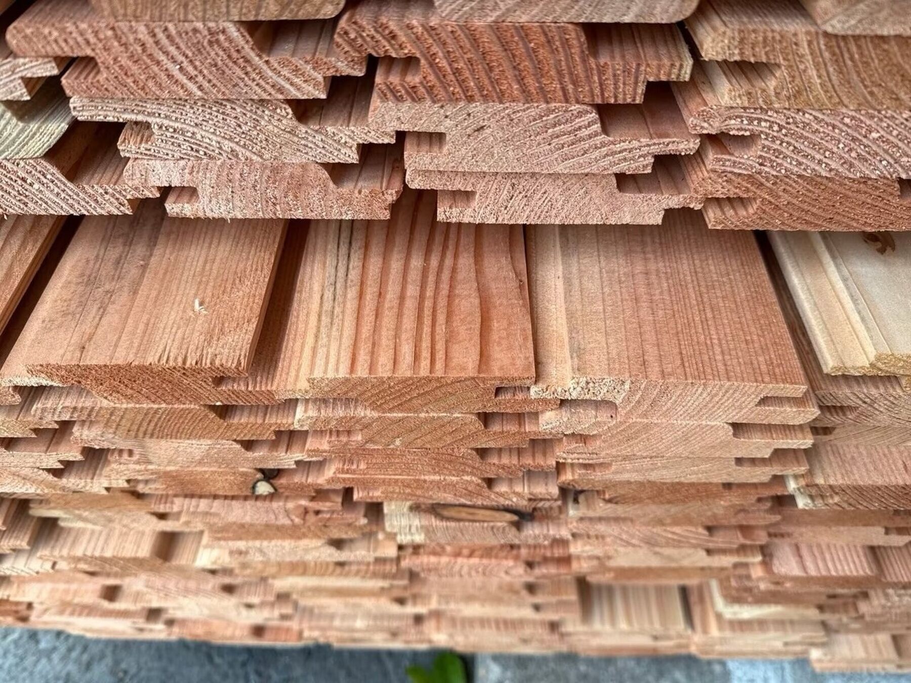 50,30 m² Sonderposten Lärche Rhombusleiste, 22x96x4000 mm