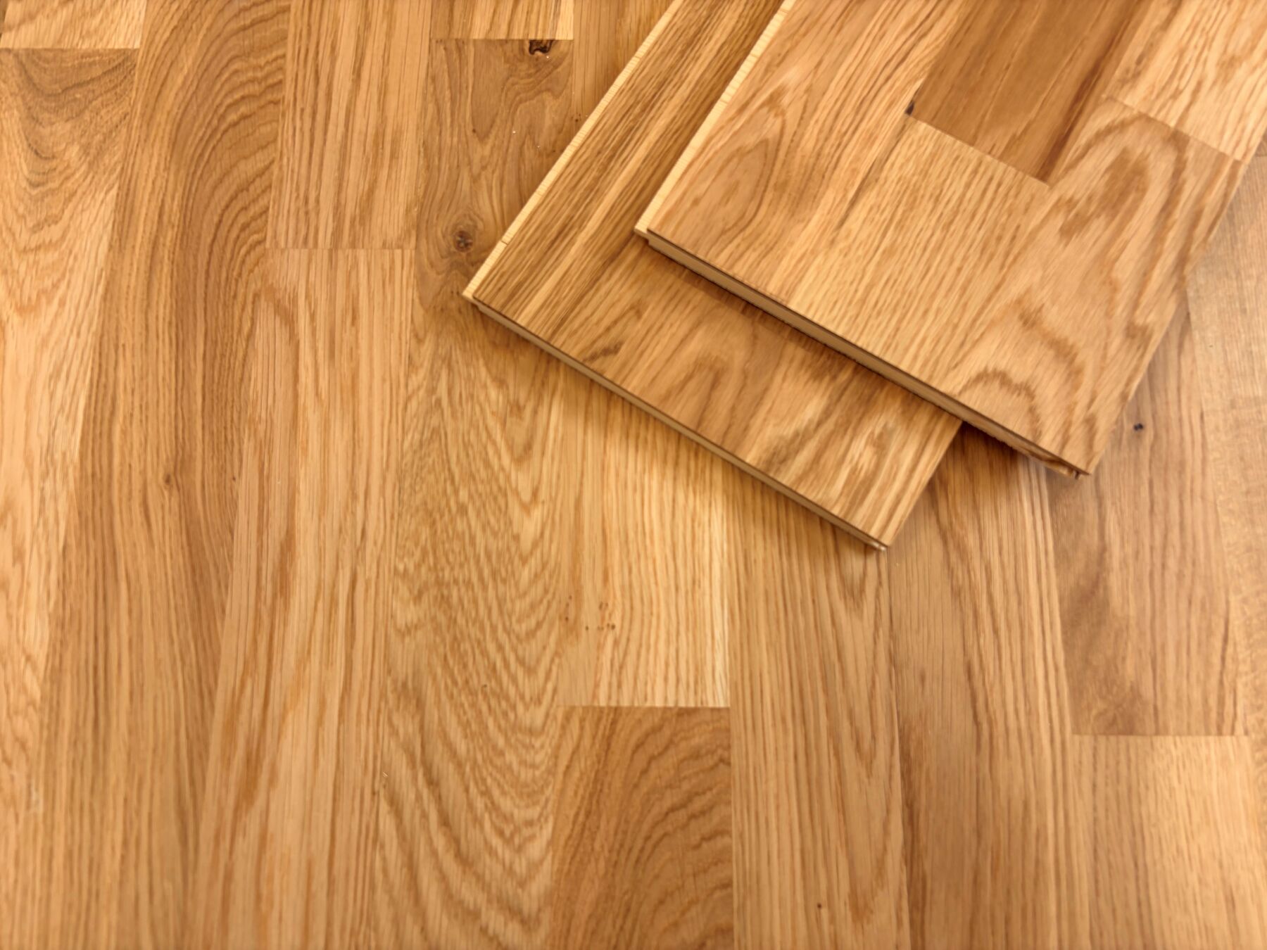Parkett Eiche Schiffsboden Natur matt lackiert, 2390 x 198 x 14 mm Holzboden, Parkett, Dielen, Holzmaserung, Hellbraun