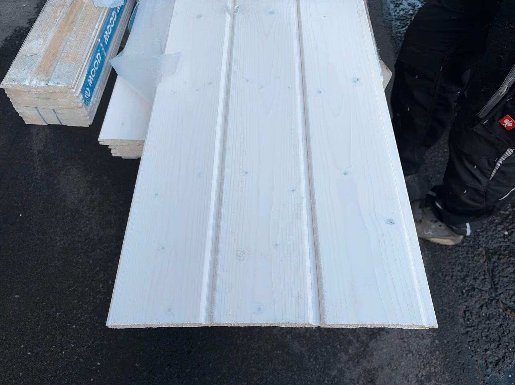 Fichte Profilbretter Weiss, 15.5x121x2100 mm Fichte Profilbretter Weiss, 15.5x121x2100 mm