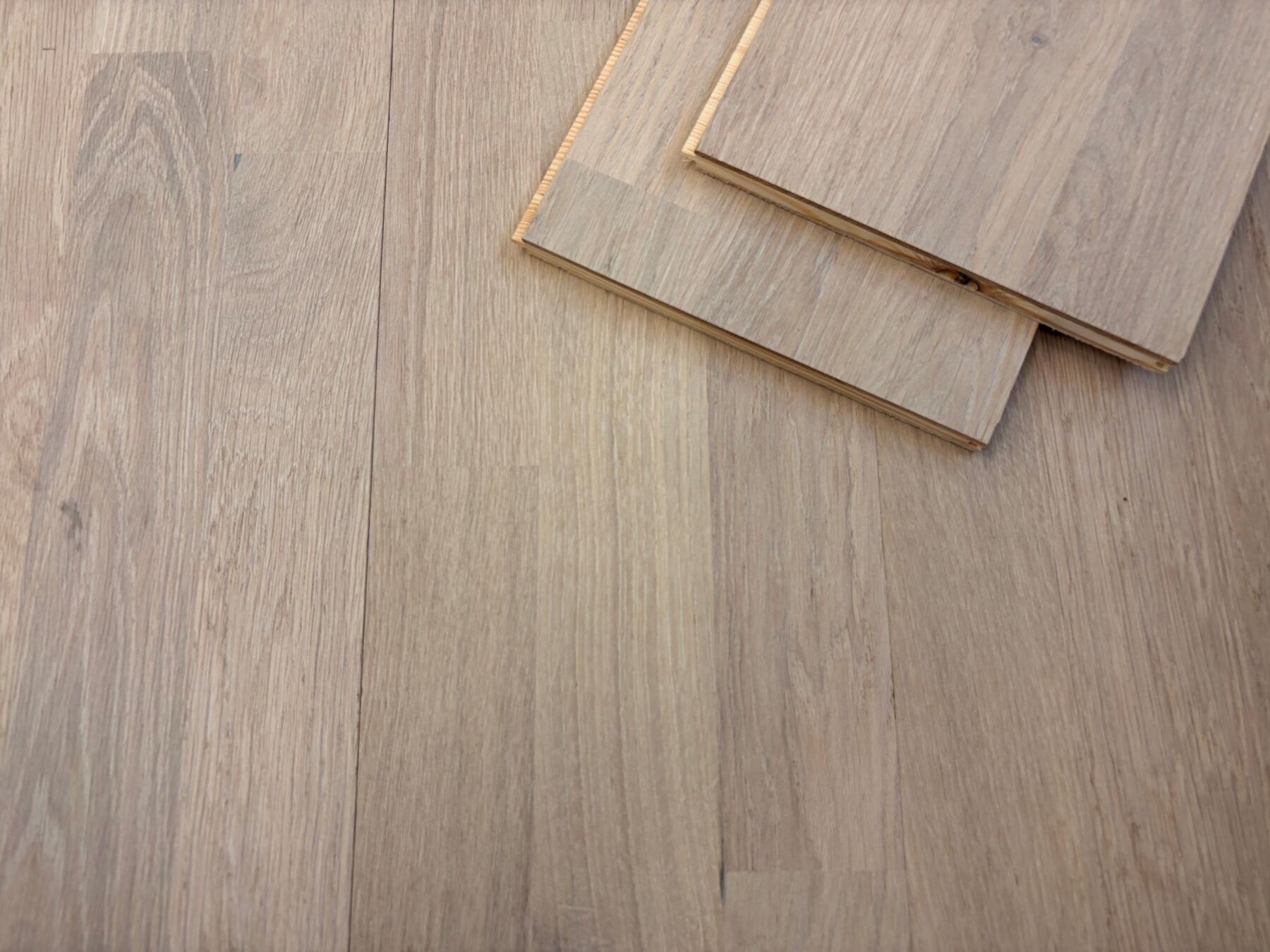 wood flooring, flooring planks, Laminate, wood grain, light brown