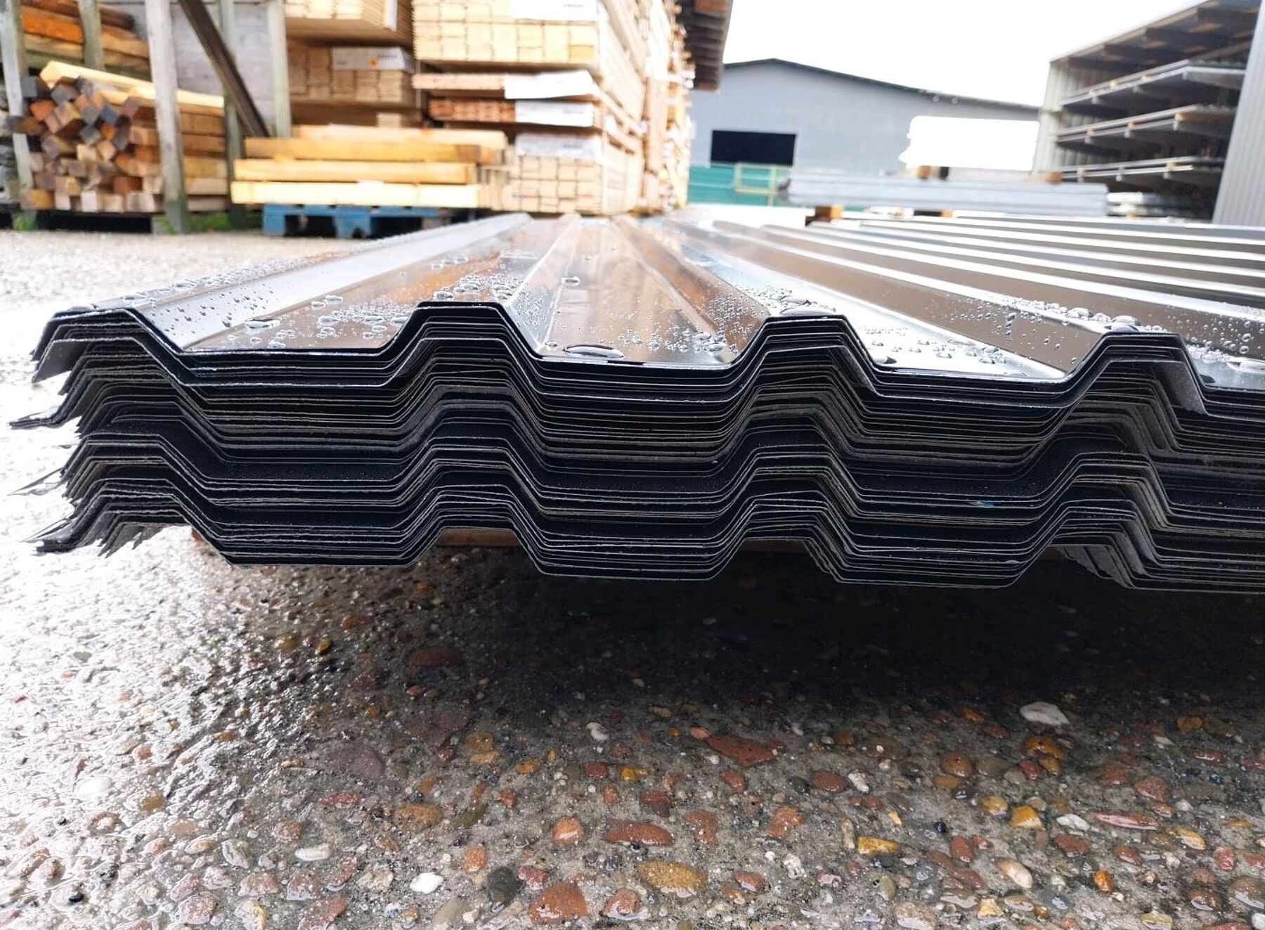 25,92 m² Trapezblech Sonderposten 200 cm Schwarz  DP 20/65