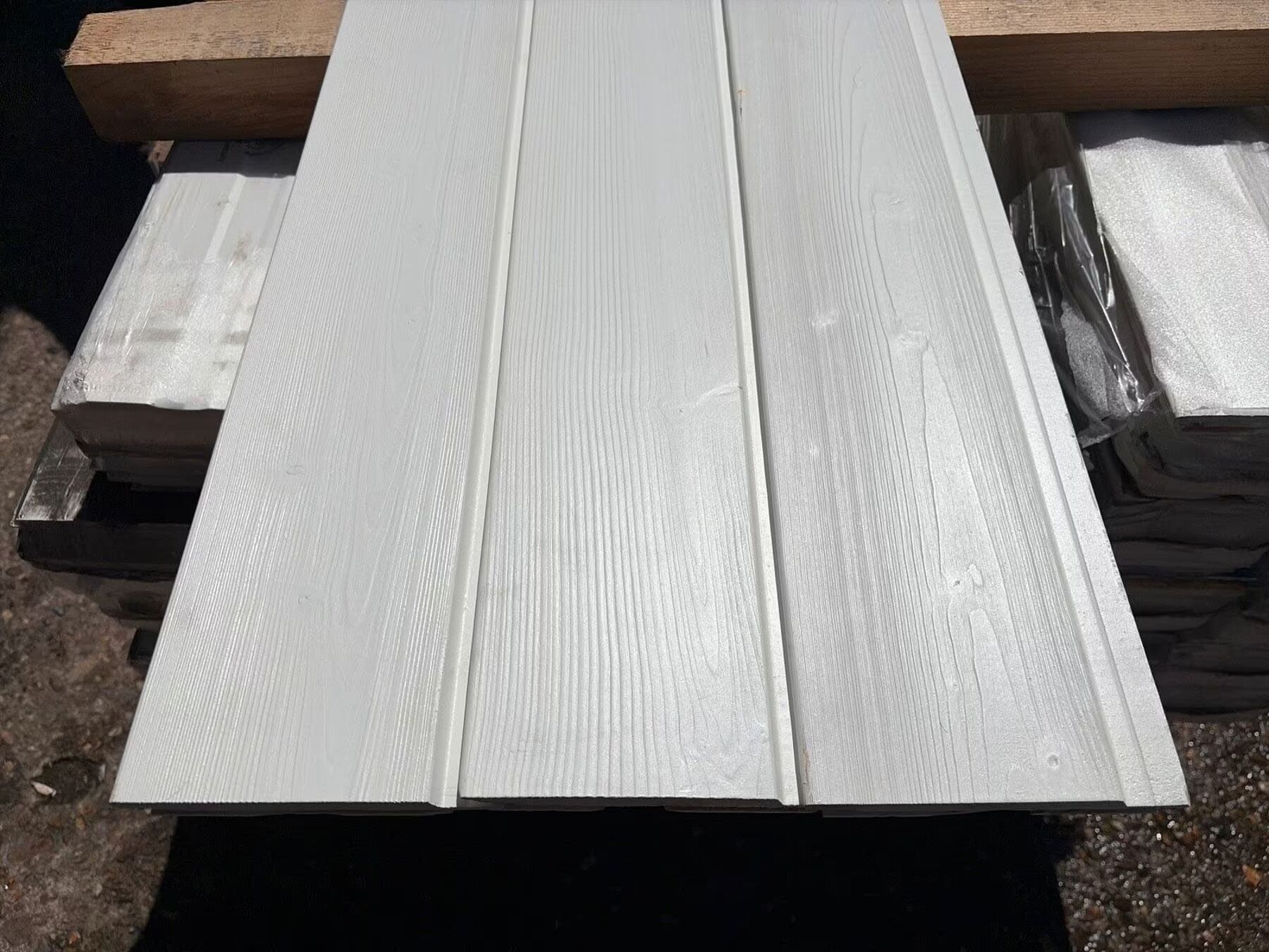 50,56 m² Fichte Profilholz Reinweiss Nut + Feder, 19x145x4150 mm 50,56 m² Fichte Profilholz Reinweiss Nut + Feder, 19x145x4150 mm